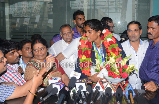 MR Poovamma gets grand welcome in Mangalore